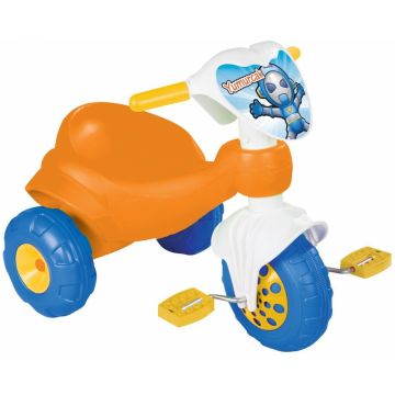 Tricicleta cu pedale pentru copii Pilsan Astronaut Orange,roti din plastic rezistent, aparatoare noroi pe roata din fata, in geanta depozitare Tricicleta cu pedale pentru copii Pilsan Astronaut Orange,roti din plastic rezistent, aparatoare noroi pe roata din fata, in geanta depozitare